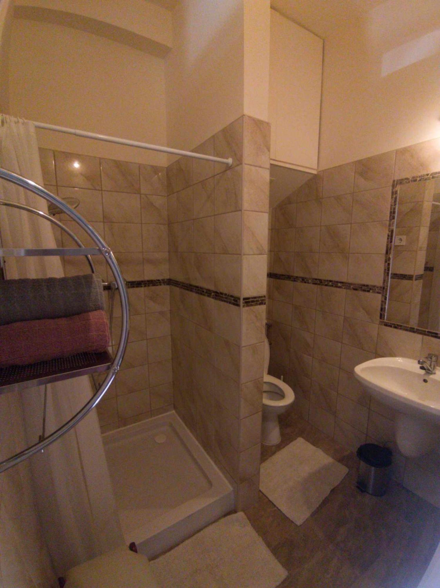 Cehmesterek Apartman Егер Екстериор снимка